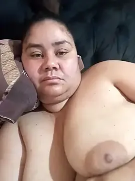 HoneySuu free live xxx cams