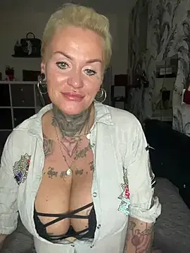 InkedMissLaBaehm free live xxx cams
