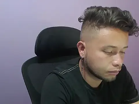 JOHANLEON1 free live xxx cams