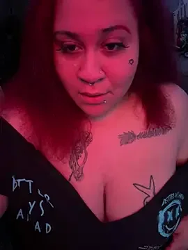 Juicyjordie besplatni live xxx cams