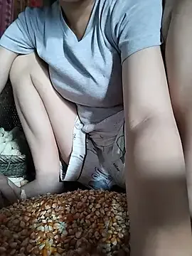 Julyhenrry 무료 라이브 xxx 캠