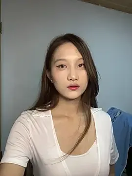 June-Baby free live xxx cams