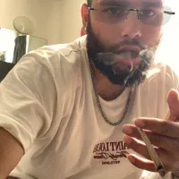 KeanuIsCrimi kostenlose live xxx cams