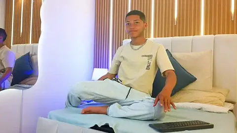 Kelvin_Josue besplatni live xxx cams