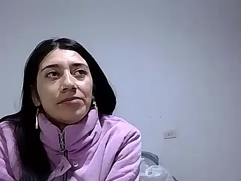 KiraKayLeiigh free live xxx cams