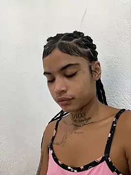 LaReynaZendeyaElite free live xxx cams