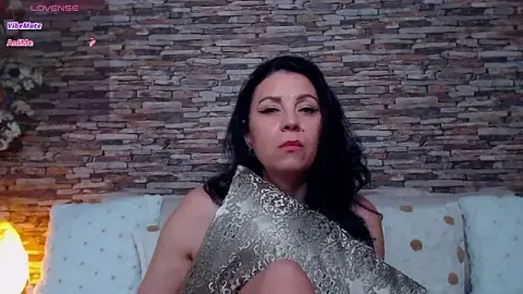 LadyNadine69 besplatni live xxx cams