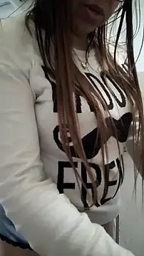 Ladymilf12 besplatni live xxx cams