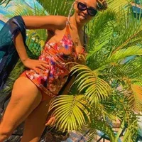 Ladyzee25 free live xxx cams