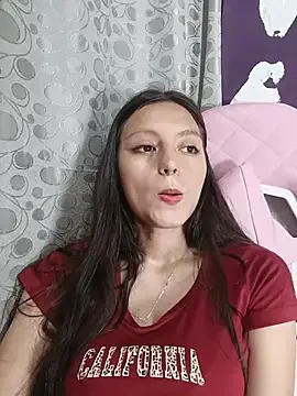 Lahila_ kostenlose live xxx cams