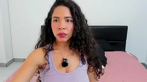 LarissaAshly zdarma živé xxx cams