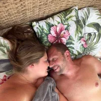 Lars-Lola besplatni live xxx cams