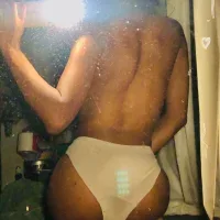 Lightskinnelle free live xxx cams