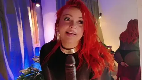 LilyyBigAss camere xxx live gratis