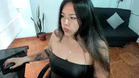 LinaBrowm ücretsiz canlı xxx cam