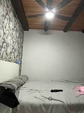 LittleChaosQueen free live xxx cams