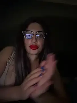 Lolitaa8 besplatni live xxx cams