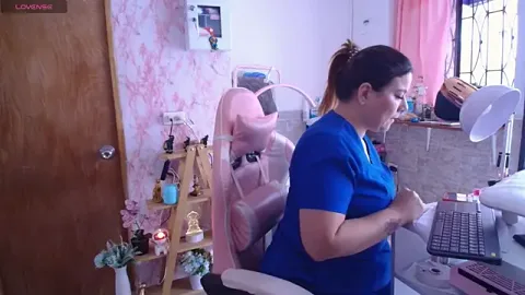 LucyanaSilva besplatni live xxx cams
