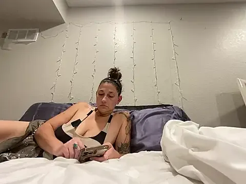 LunaJames free live xxx cams
