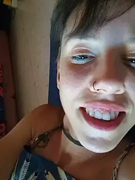 Lyrass free live xxx cams