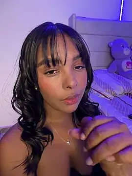 MIAROGERSSS free live xxx cams