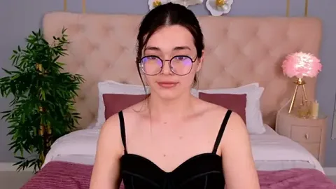 MaddieMeyer free live xxx cams