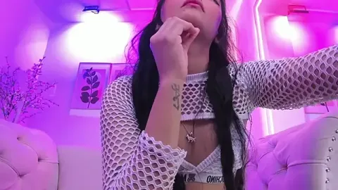 Maddie_T18 ücretsiz canlı xxx cam