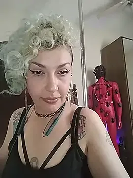 MariLouM zdarma živé xxx cams