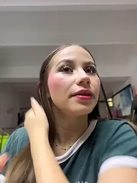 MiaWhiteBunny free live xxx cams