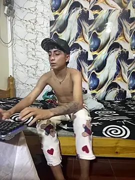 MichaelMiller20261 cams xxx live gratuites