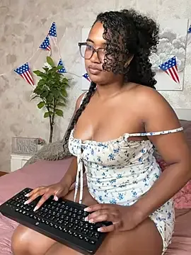 MilaTeenX kostenlose live xxx cams