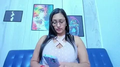 Miss_Bobbiess zdarma živé xxx cams