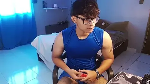 Mr_yisuzz free live xxx cams