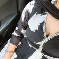 NEELU_VERMAA free live xxx cams