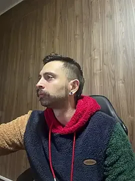 Nacho_Masters ücretsiz canlı xxx cam