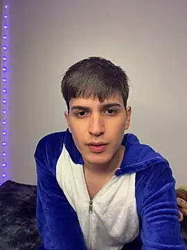 Naim_TheKing besplatni live xxx cams