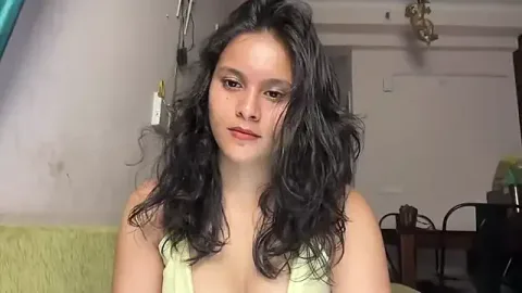 Naira_fit 無料ライブ xxx カム