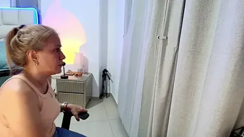 Naty_Stone ingyenes élő xxx cams