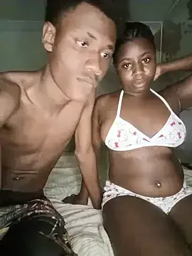 Naughtyiover zdarma živé xxx cams