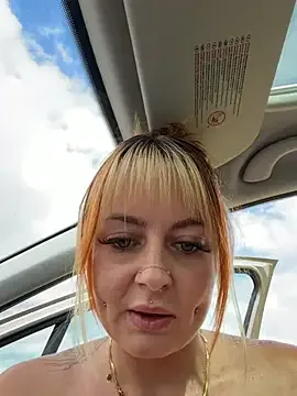 ObviouslyPeachy free live xxx cams
