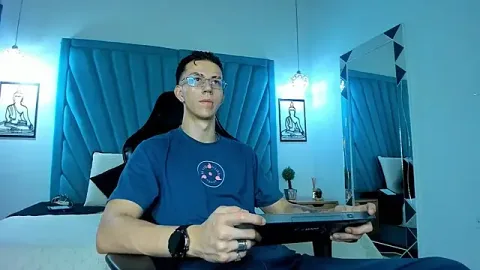 OliverThompsonJS free live xxx cams