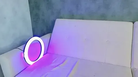 OnlyForYou_ bezmaksas live xxx cams