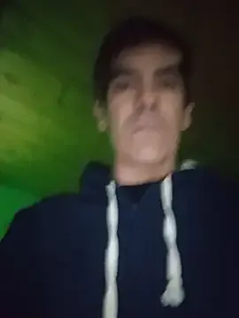Oskkar43 免费直播 xxx 摄像头