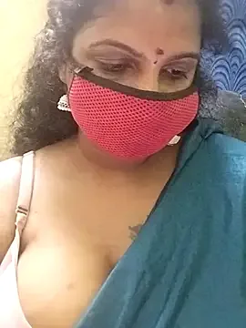 Poojitha-Queen besplatni live xxx cams