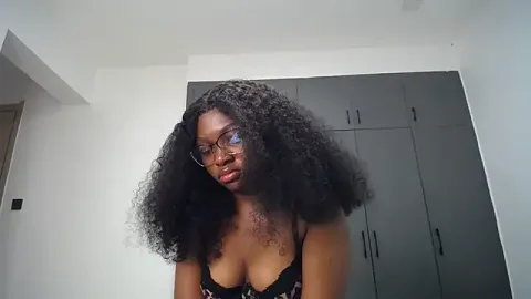 Pretty_Liya08 besplatni live xxx cams