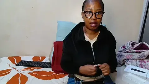 Prettylicou free live xxx cams