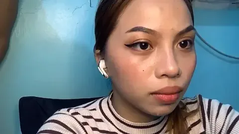 RaynaMcclurken free live xxx cams