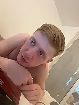 Rileychavv ücretsiz canlı xxx cam