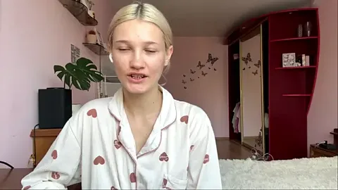 RoxyKindlimann free live xxx cams