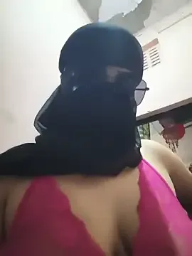 SARA-STRIP free live xxx cams